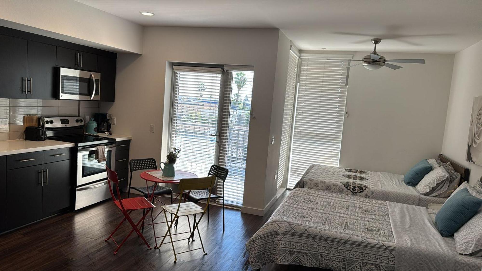 로스앤젤레스 Incredible Hollywood Loft Free Parking 아파트 외부 사진